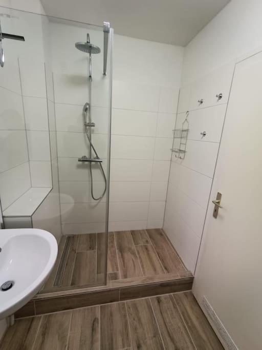 Comfortable Apartment With Balcony โบคุห์ม ภายนอก รูปภาพ